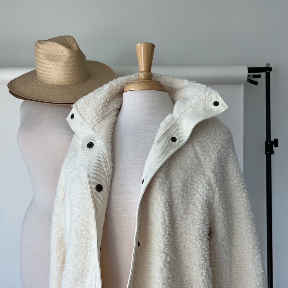 CREAM SHERPA JACKET - Picture 3 of 11